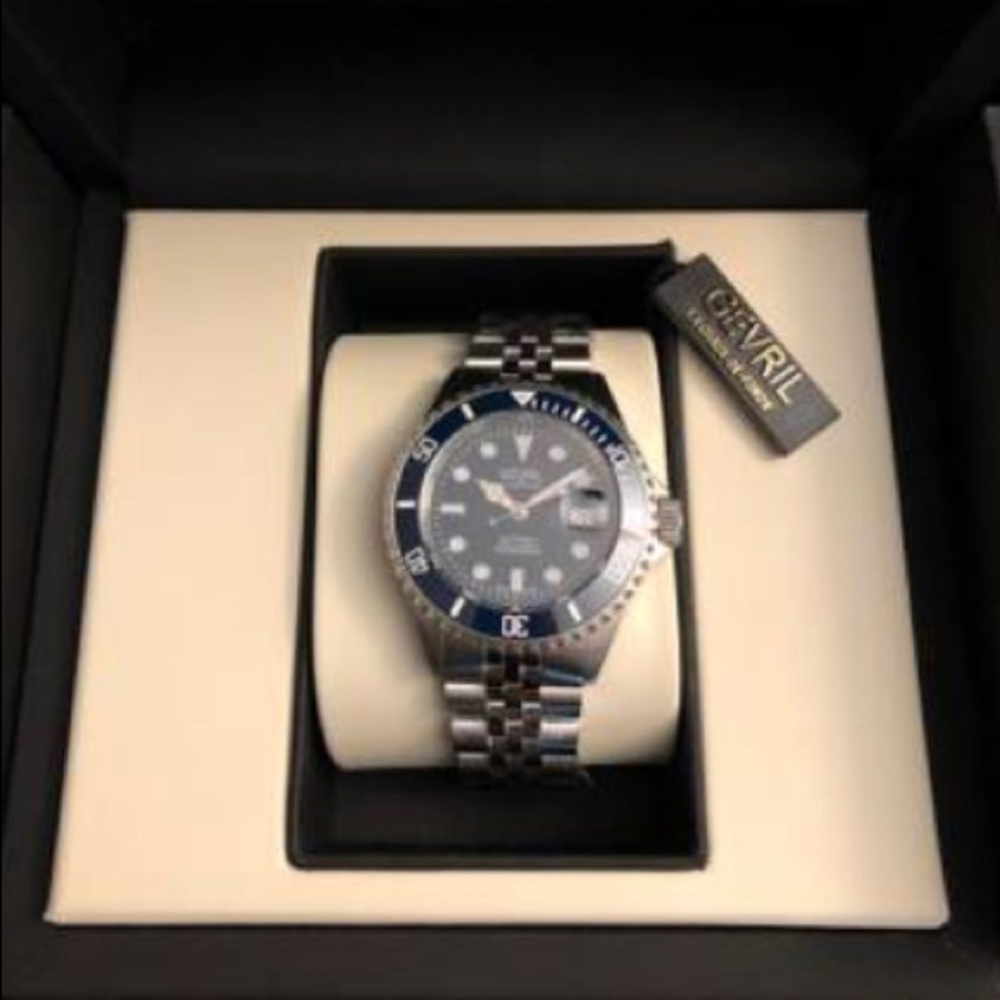 Givril Men’s Wall Street Swiss Automatic Driver Bracelet, 43mm.